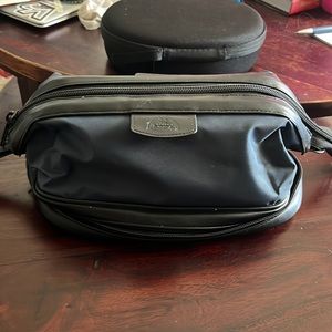 Dopp Zip Botton Toiletry Kit